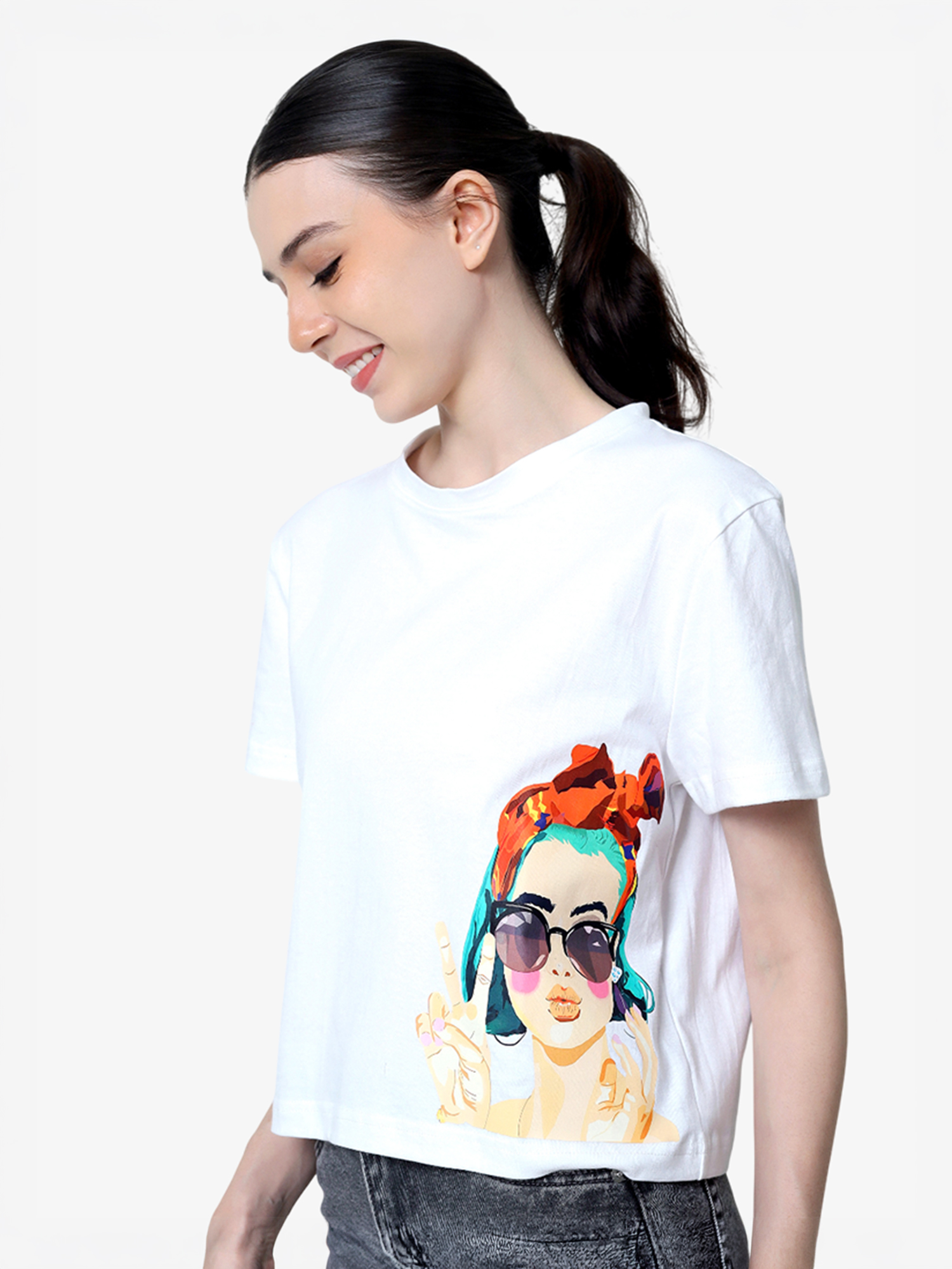 Delvie - White Cropped T-shirt