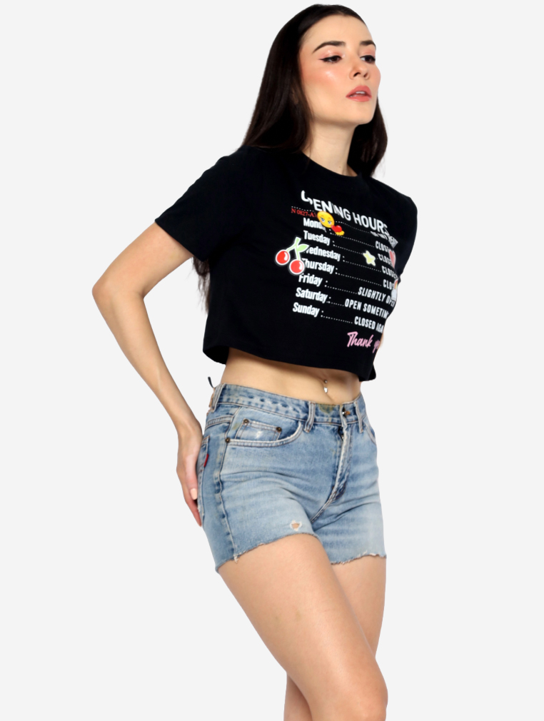 Jisoo - Shorty Cropped T-shirt