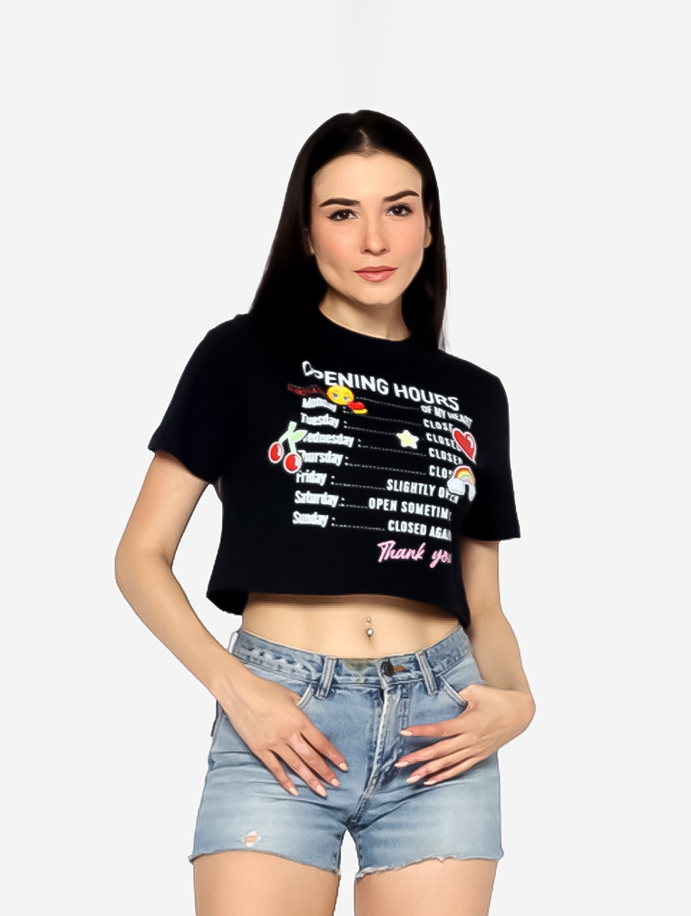Jisoo - Shorty Cropped T-shirt view 4