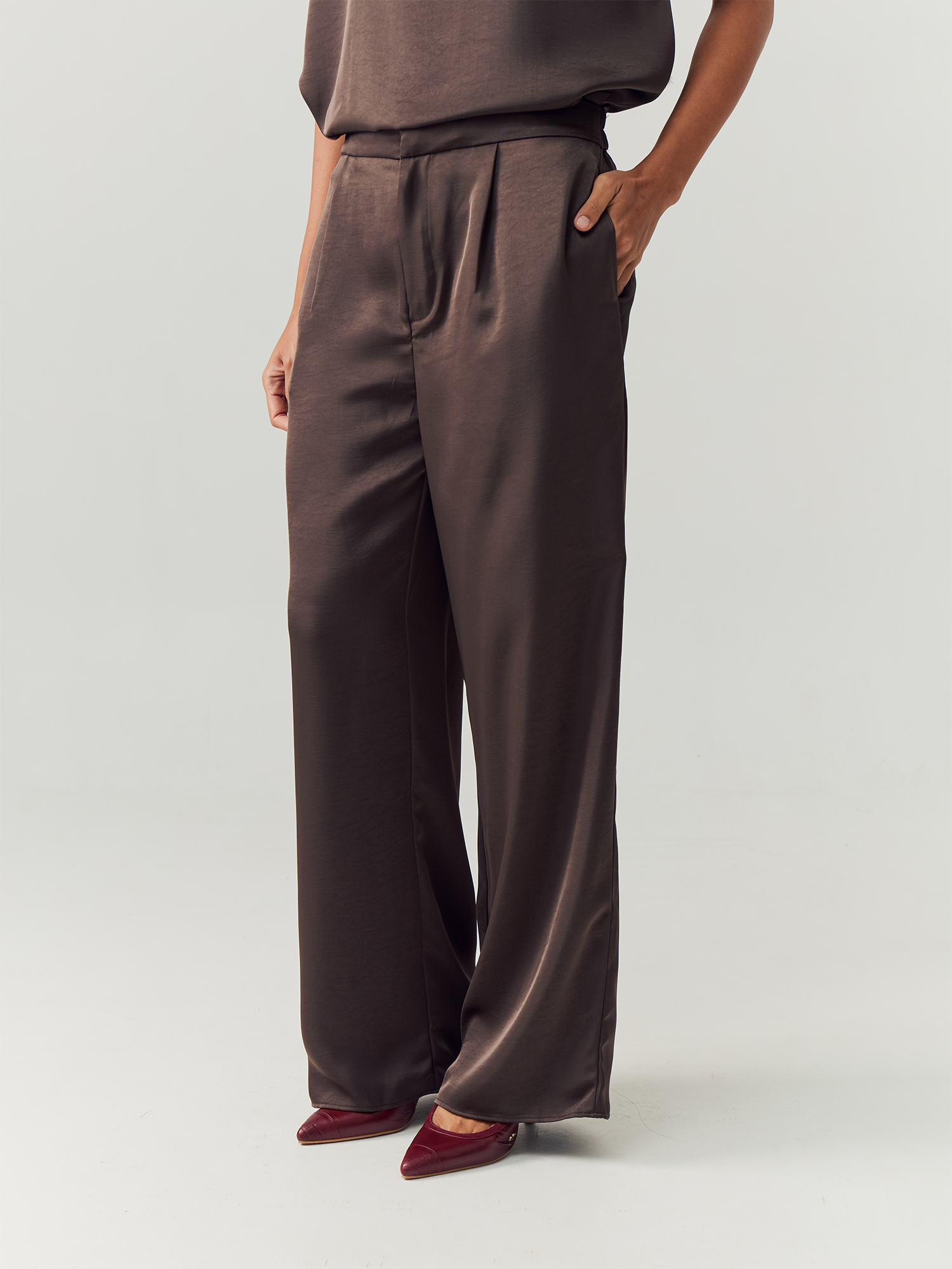 Espresso Silk Sleeveless Set view 4