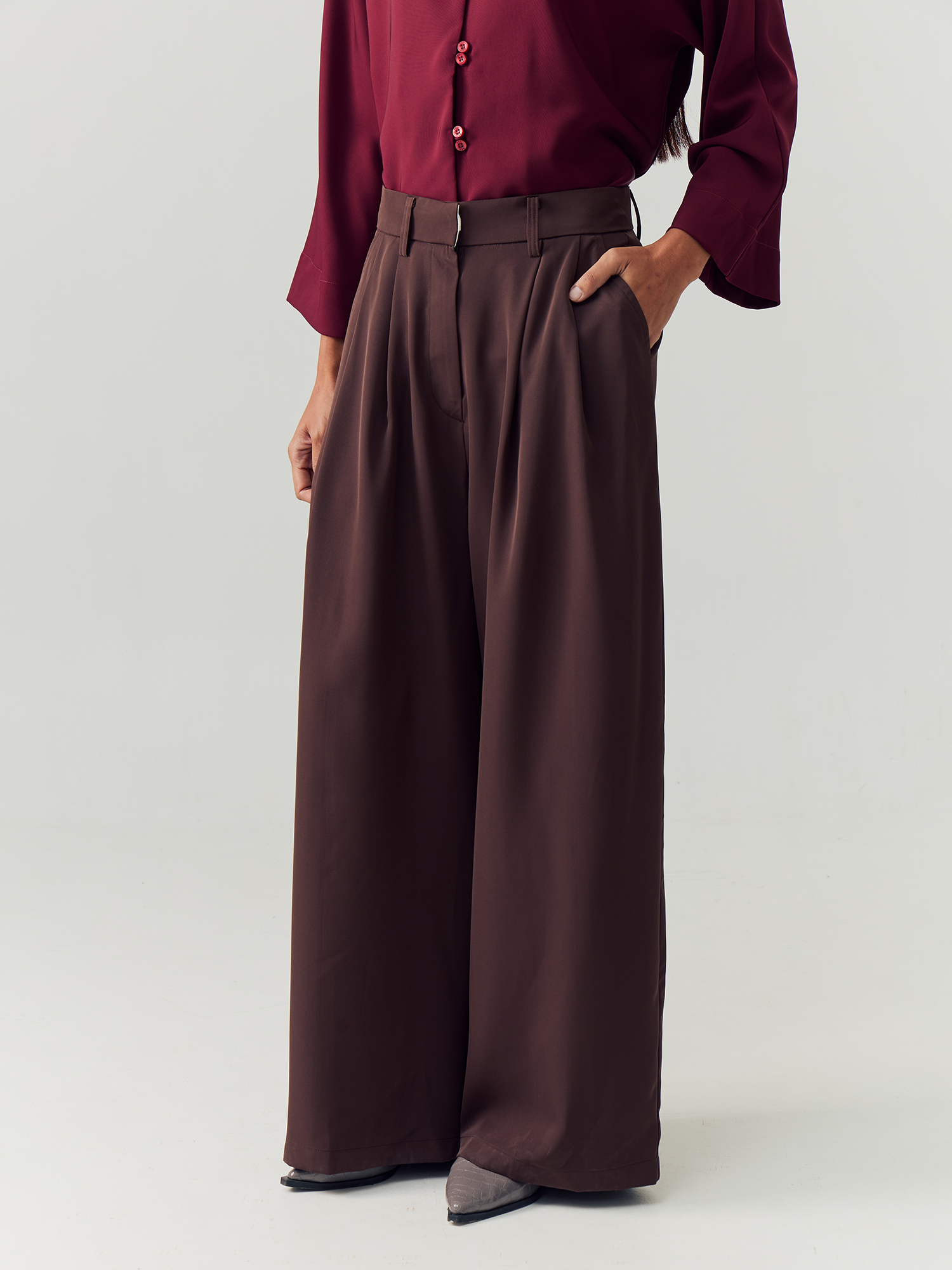 Espresso Loose Trousers view 5