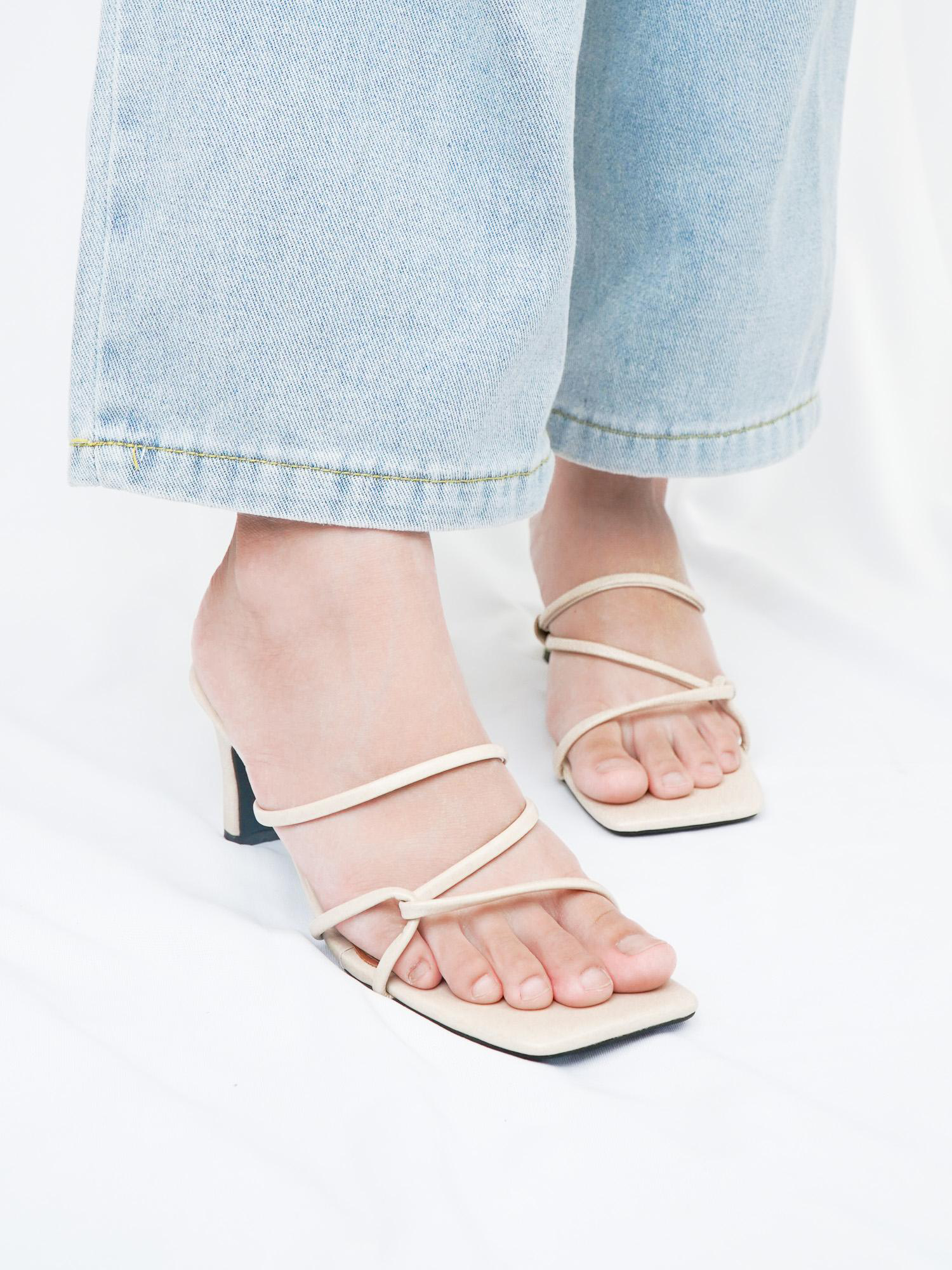 Zora Heels view 10