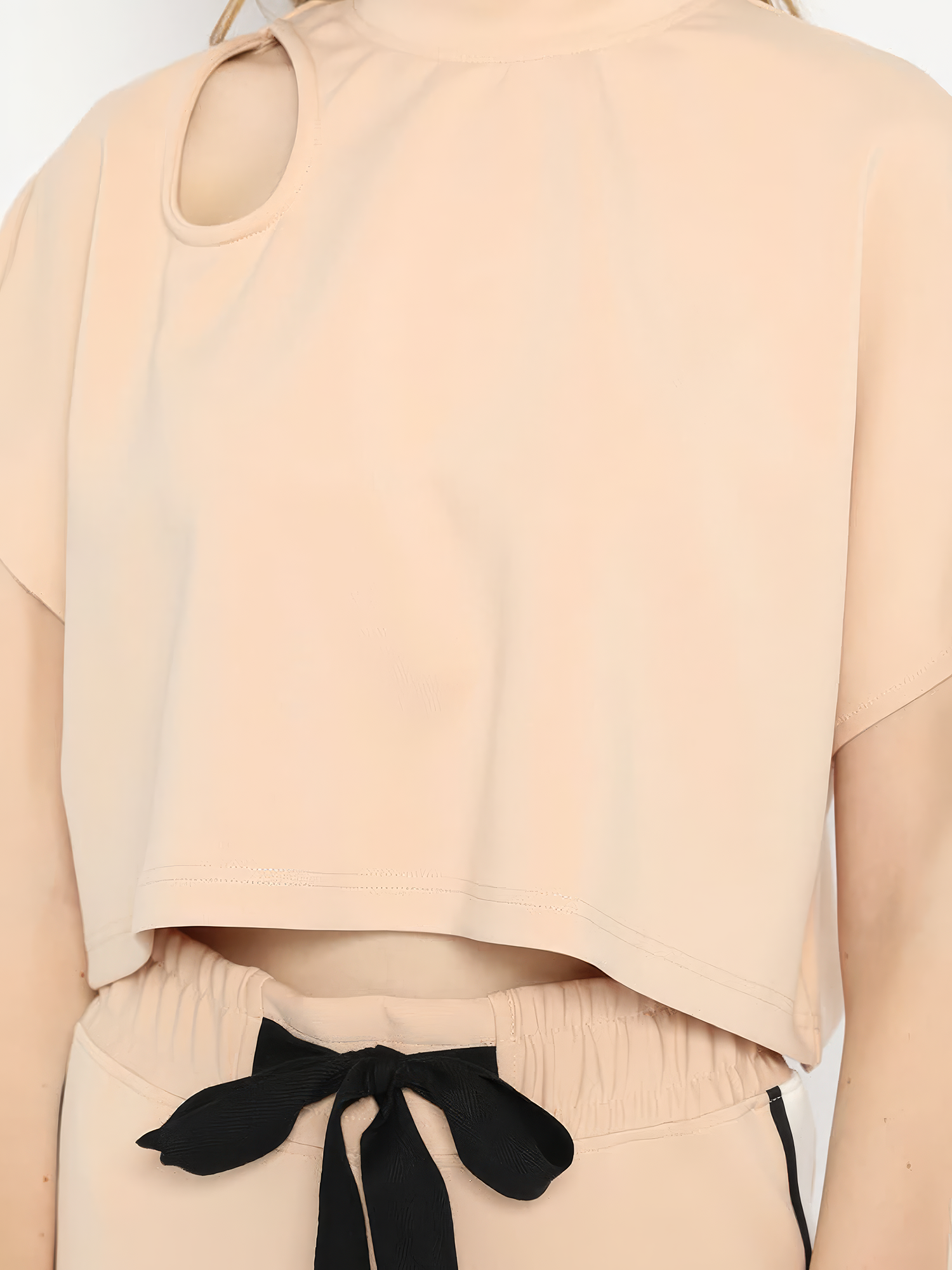 Hazel Cream One Set